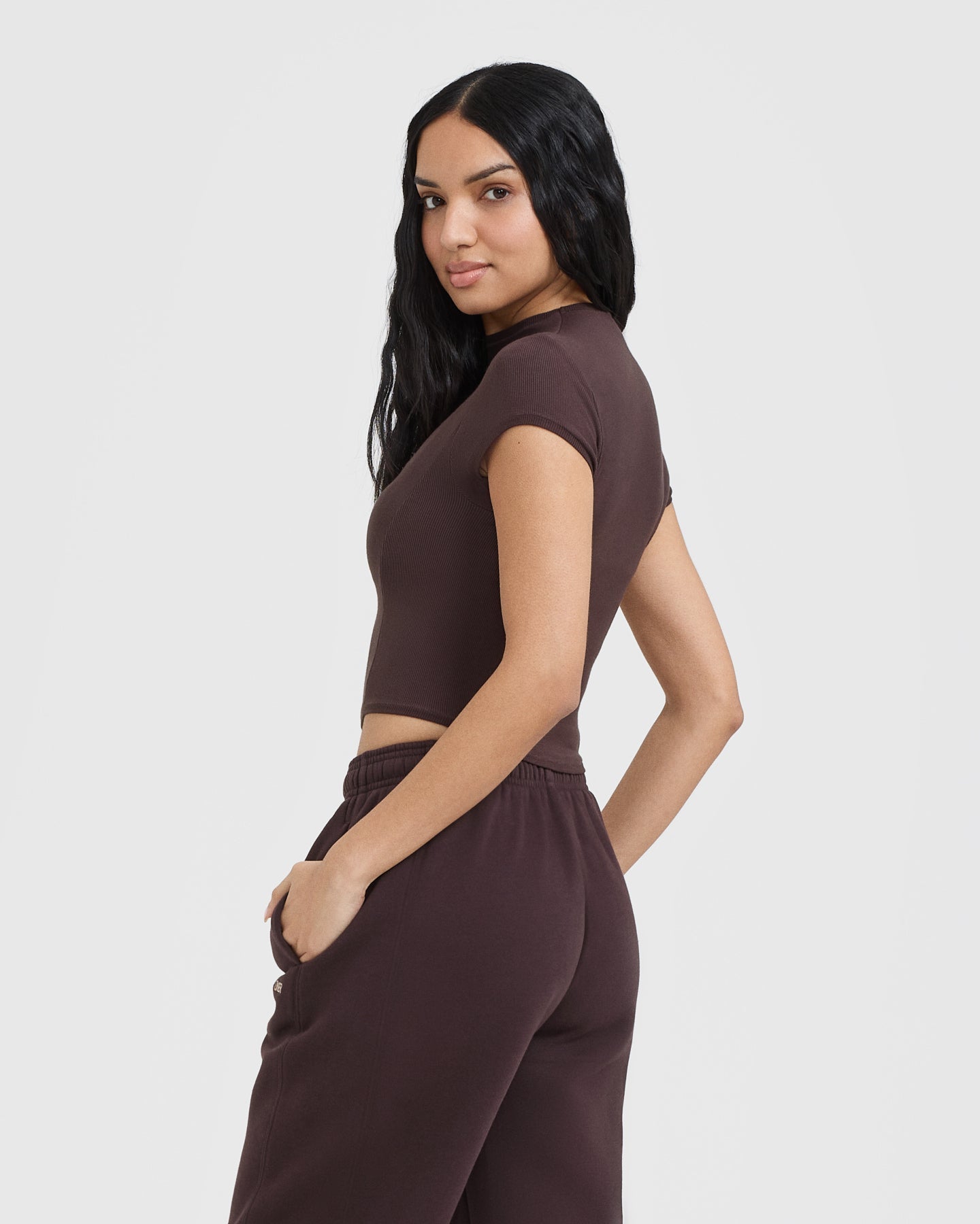 Alternative view of Mellow Rib Mid Mock Neck T-Shirt | Plum Brown