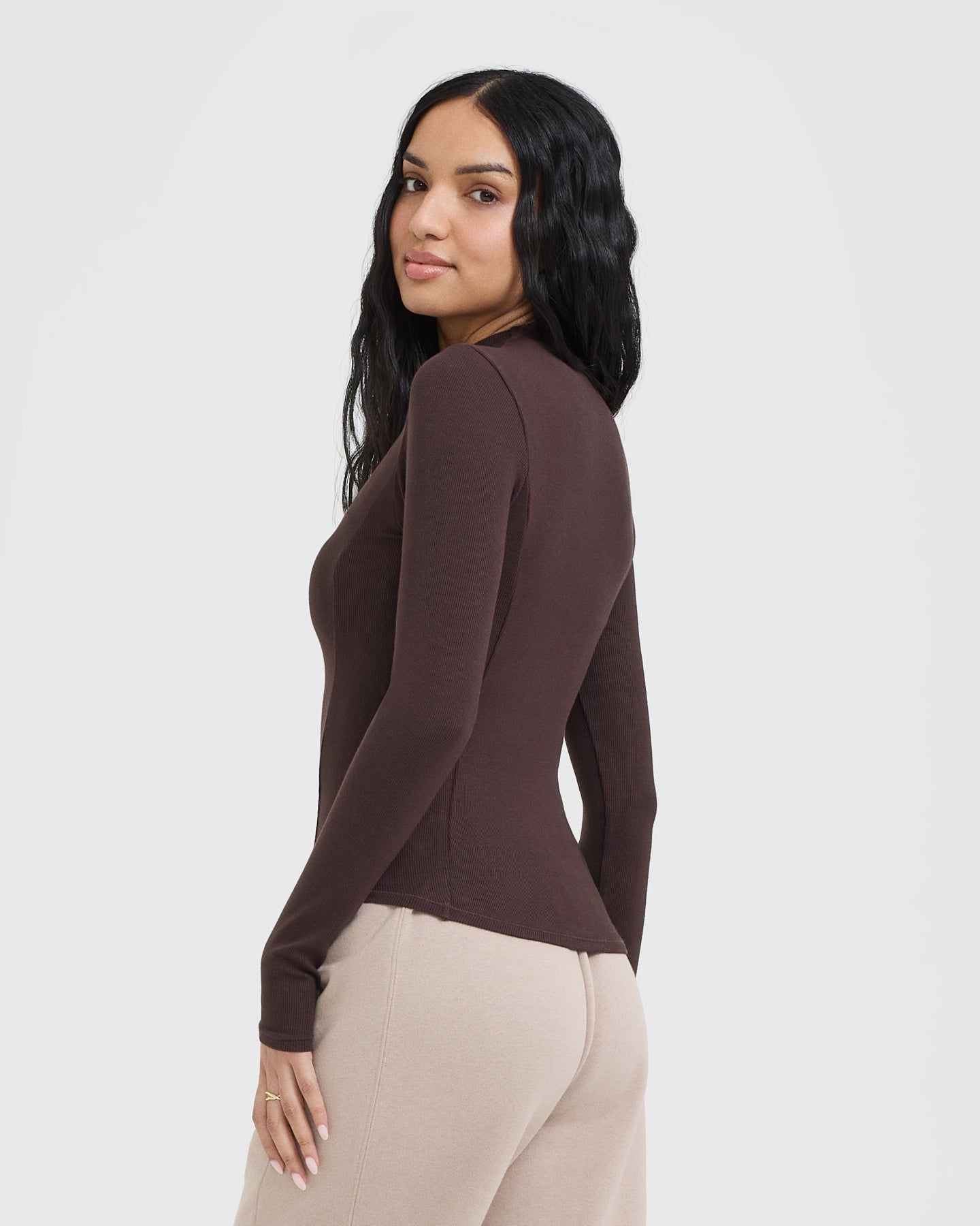Alternative view of Mellow Rib Mock Neck Long Sleeve Top | Plum Brown