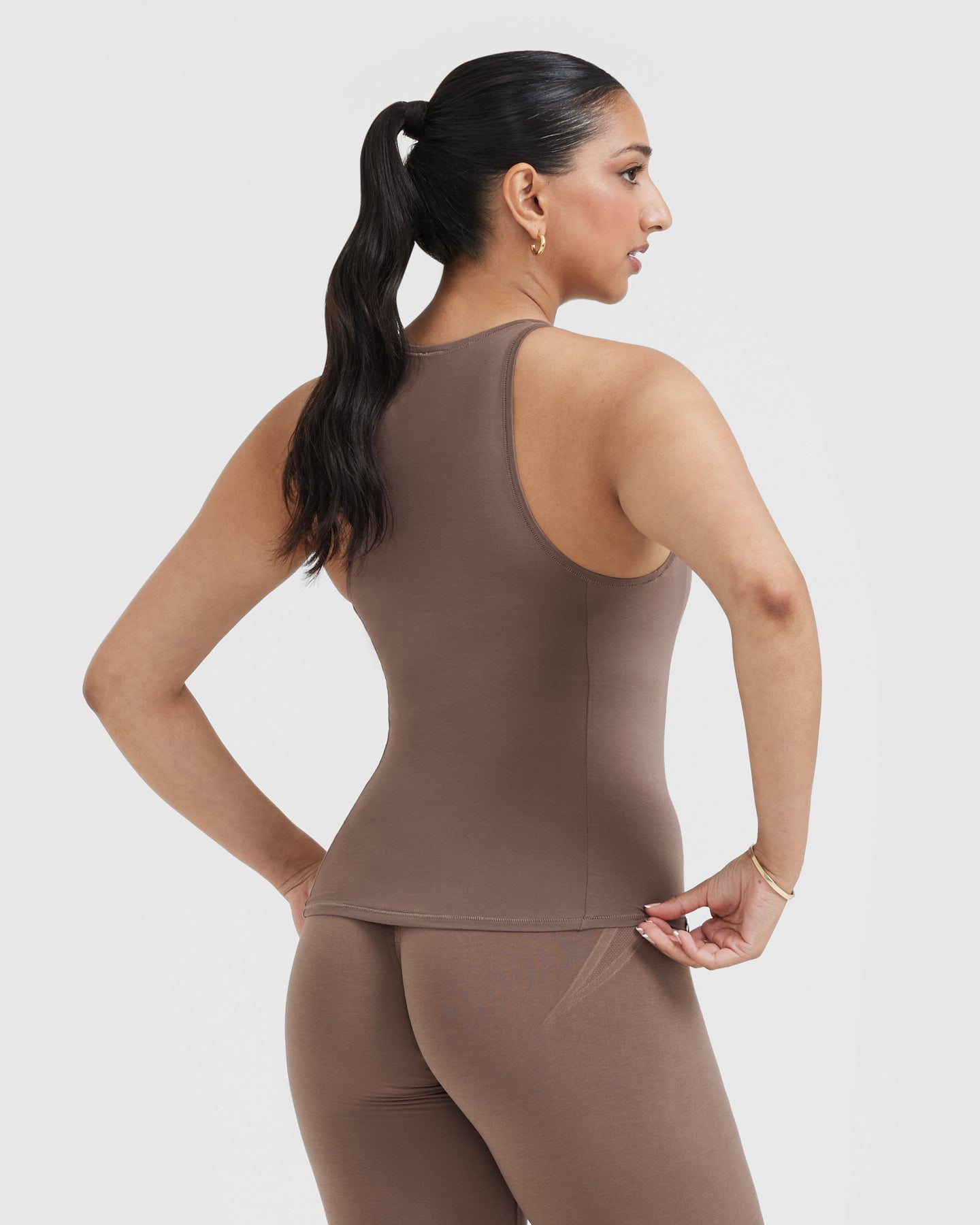 Mellow Soft Vest | Cool Brown - Image 2