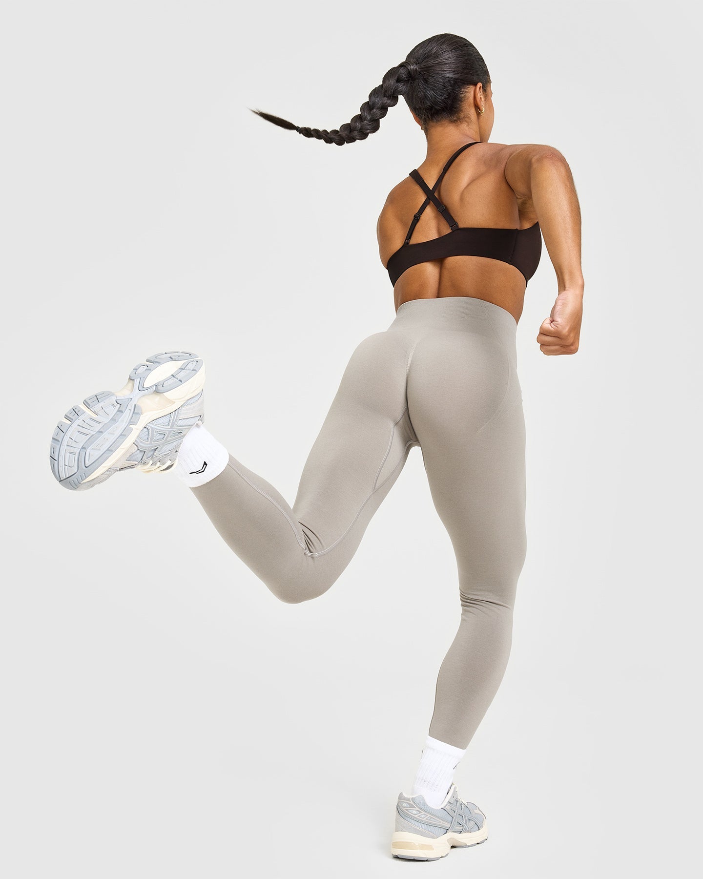 EasyLift Cross Back Sports Bra with White Logo | 70% Cocoa - Image 6