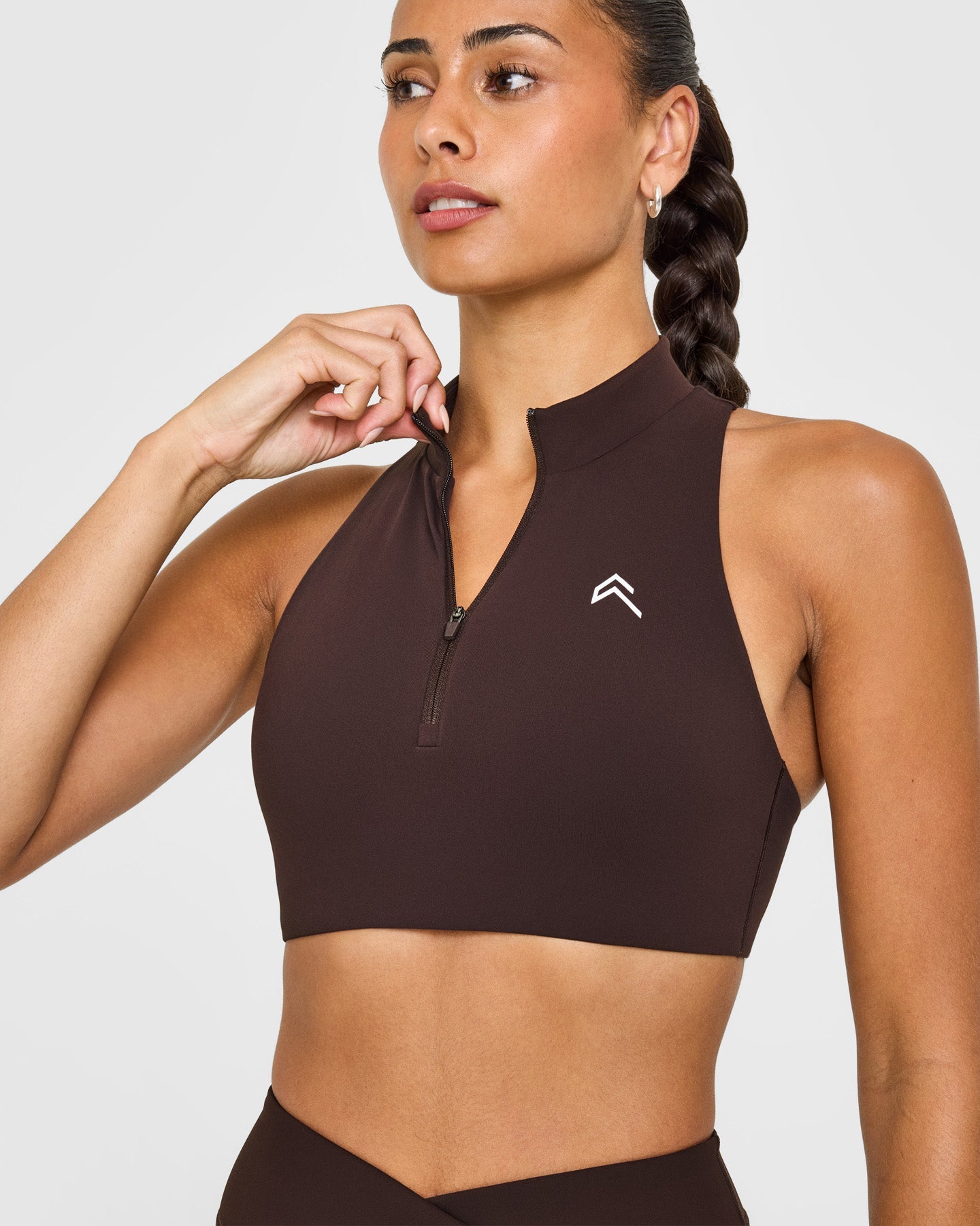 EasyLift Zip High Neck Sports Bra with White Logo | 70% Cocoa - Image 3
