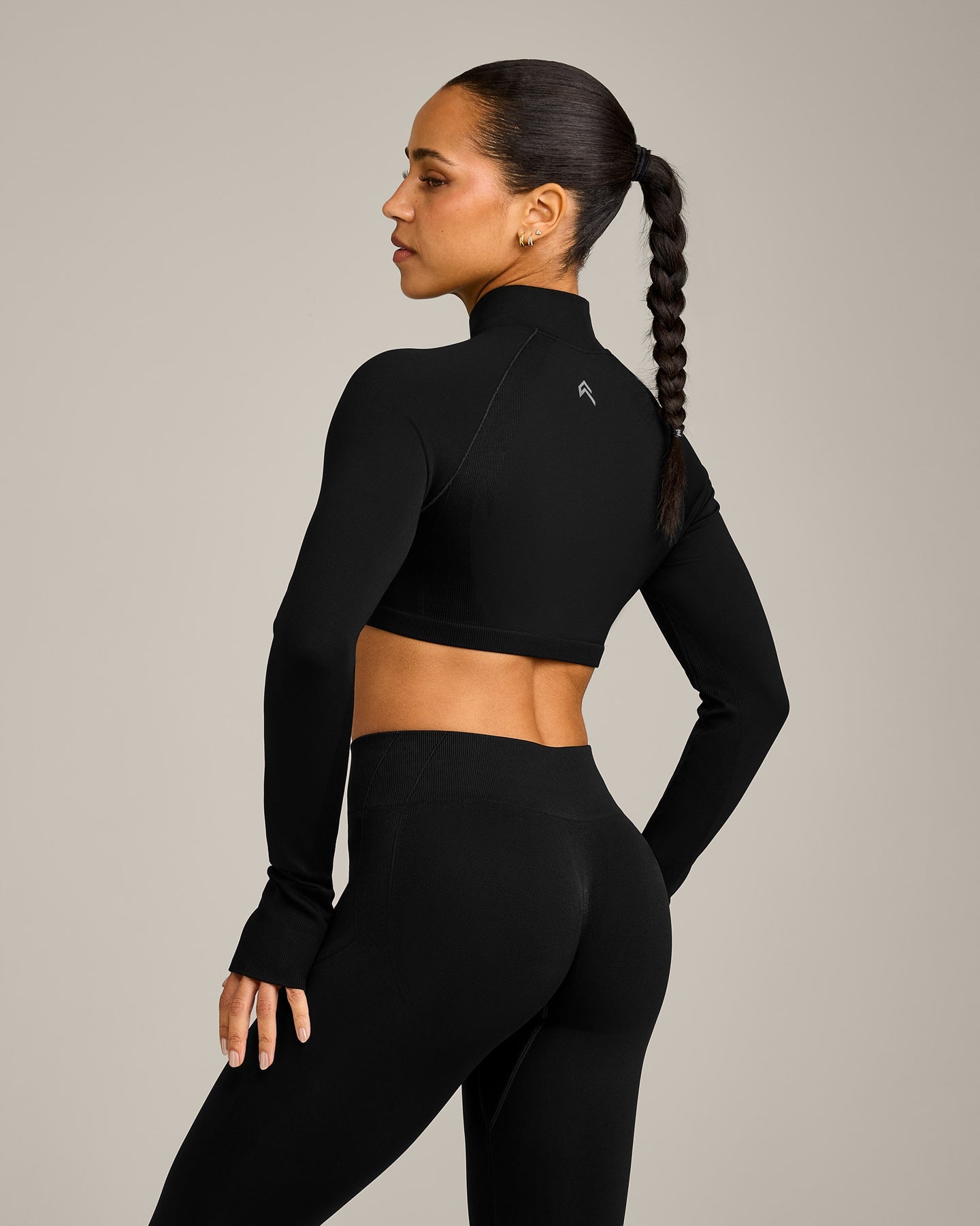 EnhanceLift Seamless Crop Jacket with Grey Logo | Black - Image 6