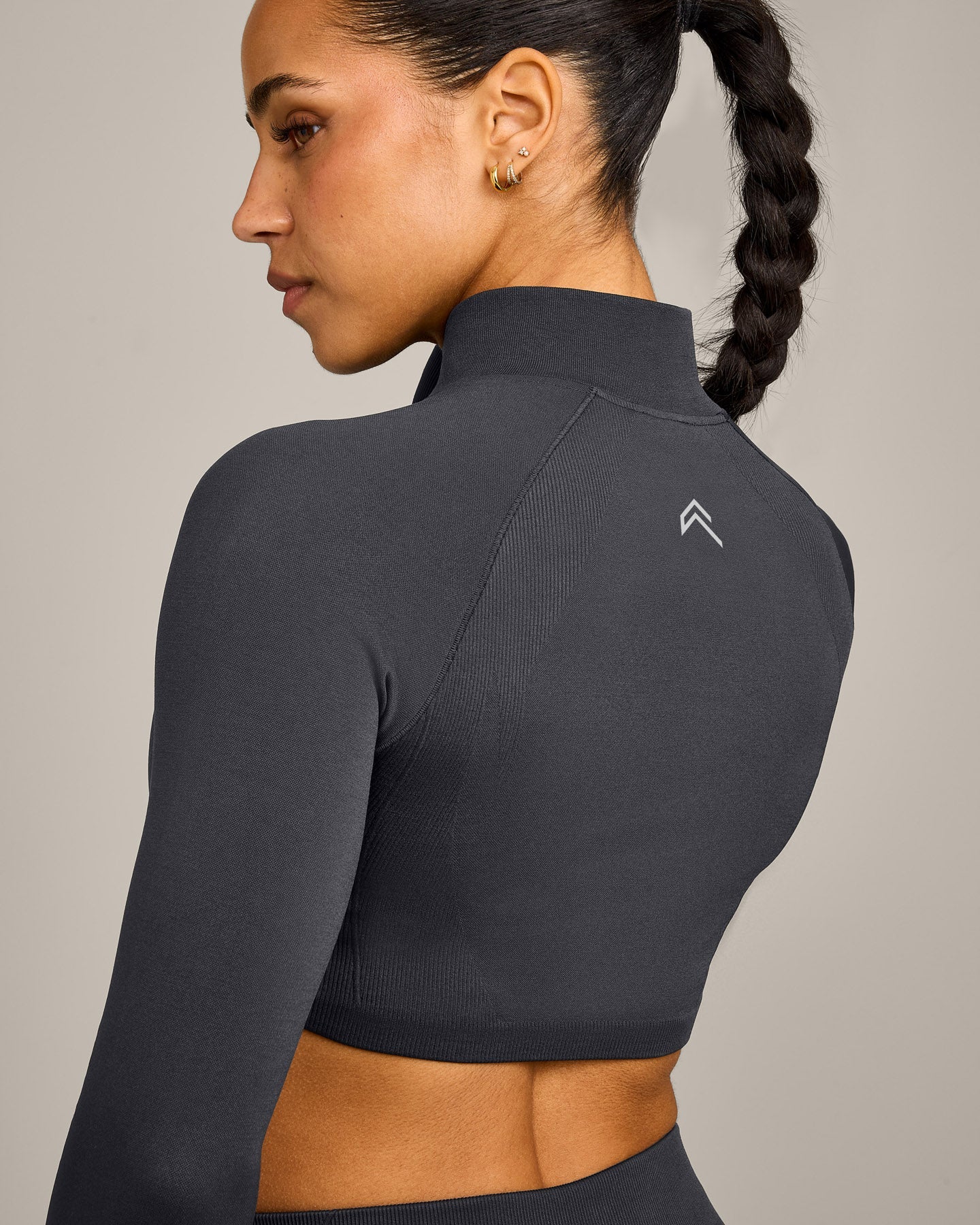 EnhanceLift Seamless Crop Jacket with Grey Logo | Coal - Image 4