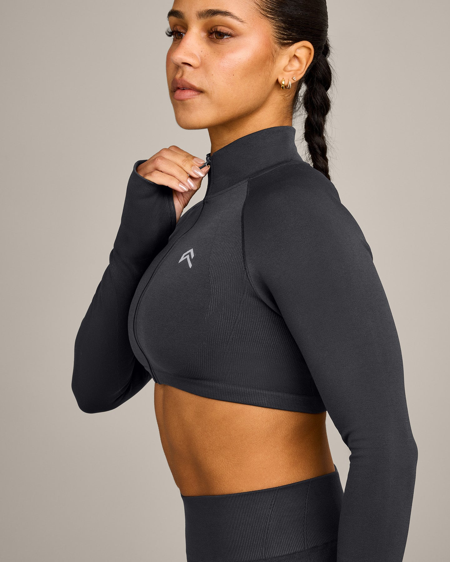 EnhanceLift Seamless Crop Jacket with Grey Logo | Coal - Image 5