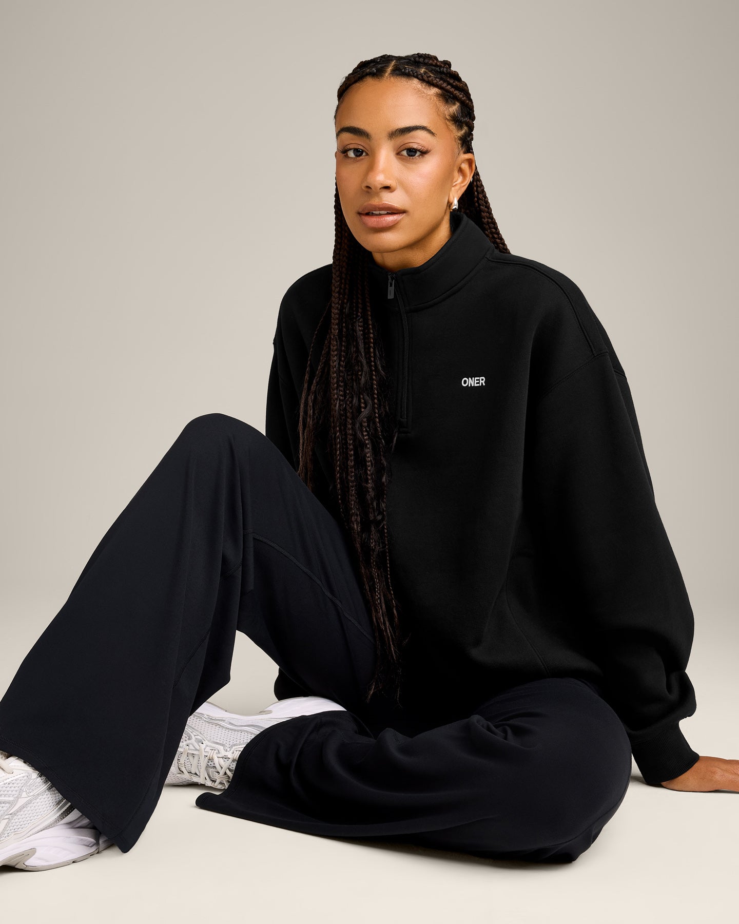 Foundations Cosy 1/4 Zip Sweatshirt | Black - Image 6