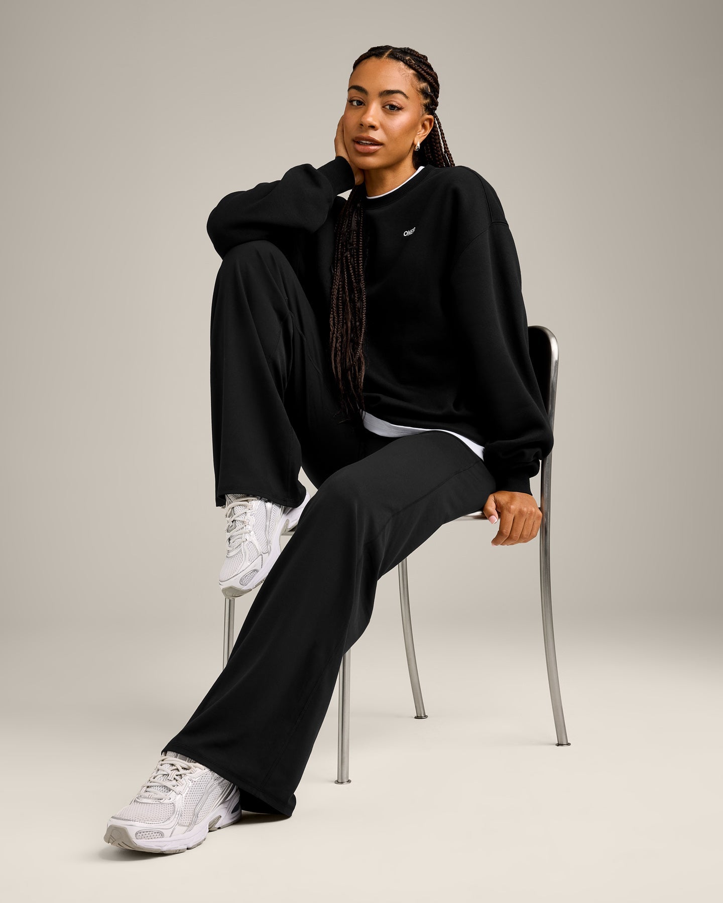 Foundations Cosy Crew Neck Sweatshirt | Black - Image 6