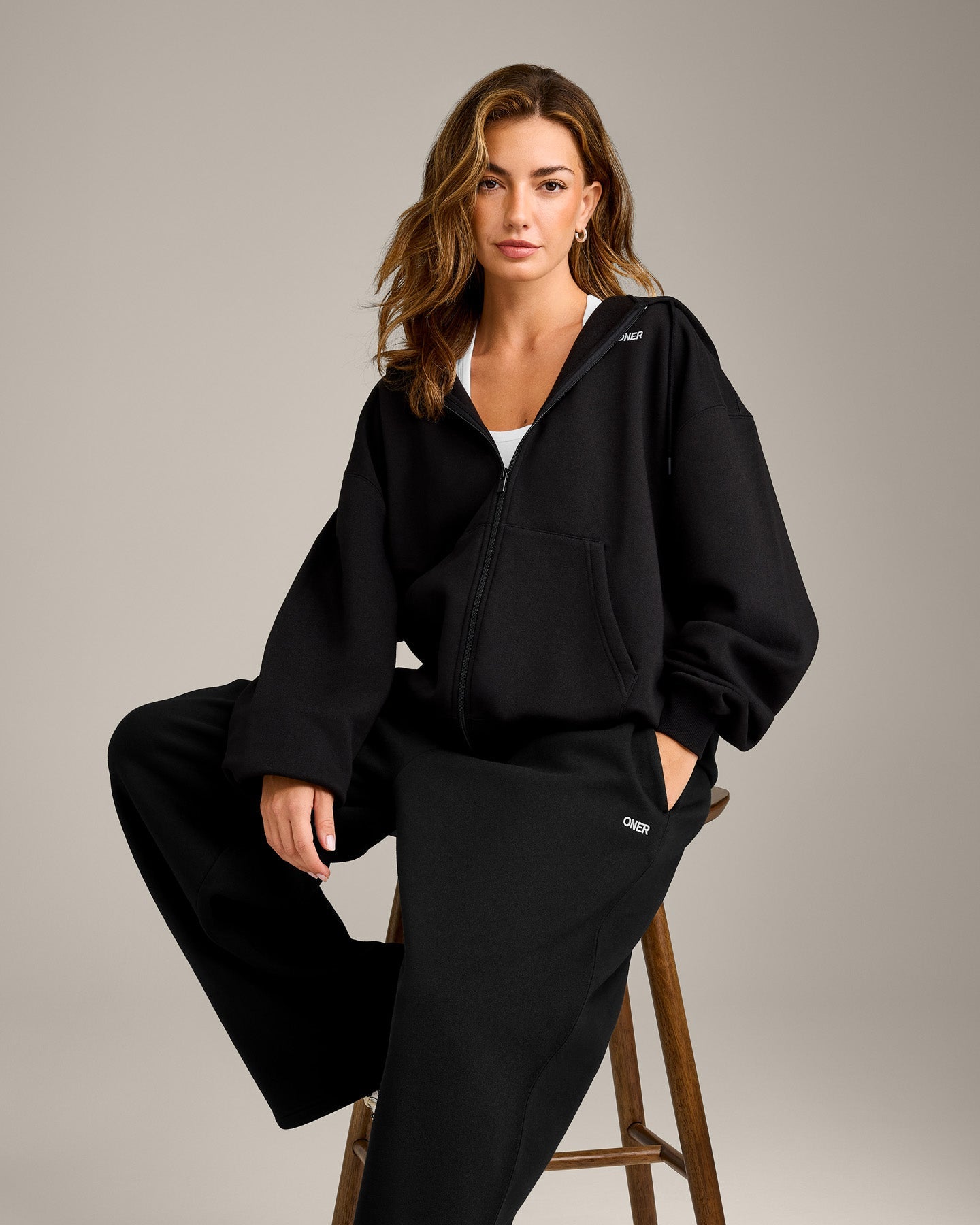 Foundations Cosy Oversized Zip Through Hoodie | Black - Image 6