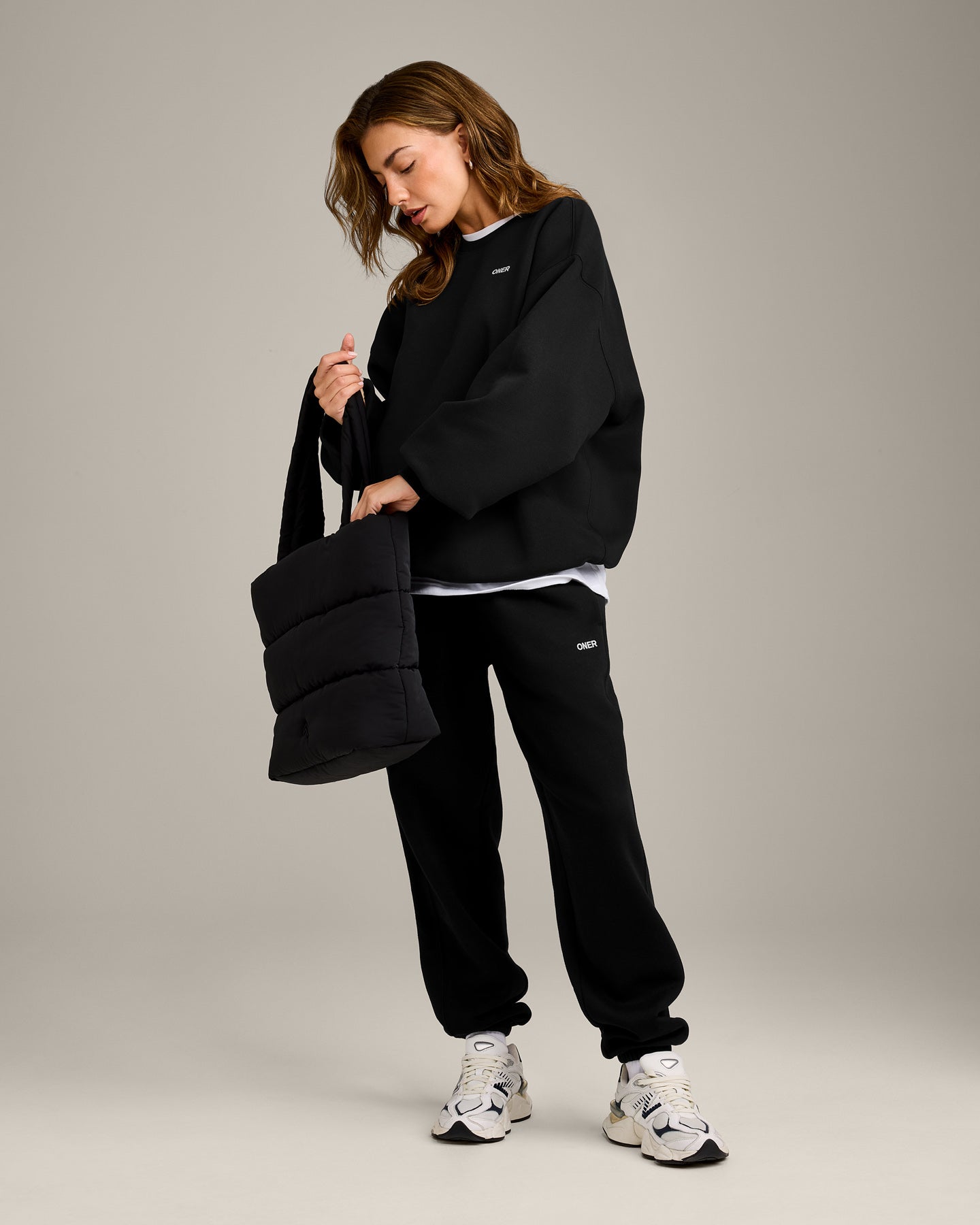 Foundations Cosy Oversized Sweatshirt | Black - Image 3