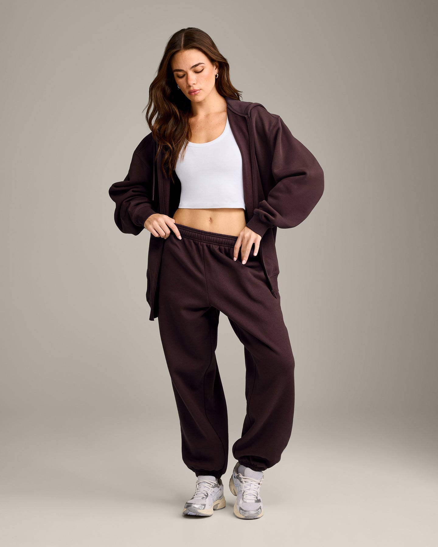 Foundations Cosy Oversized Joggers | Plum Brown - Image 3