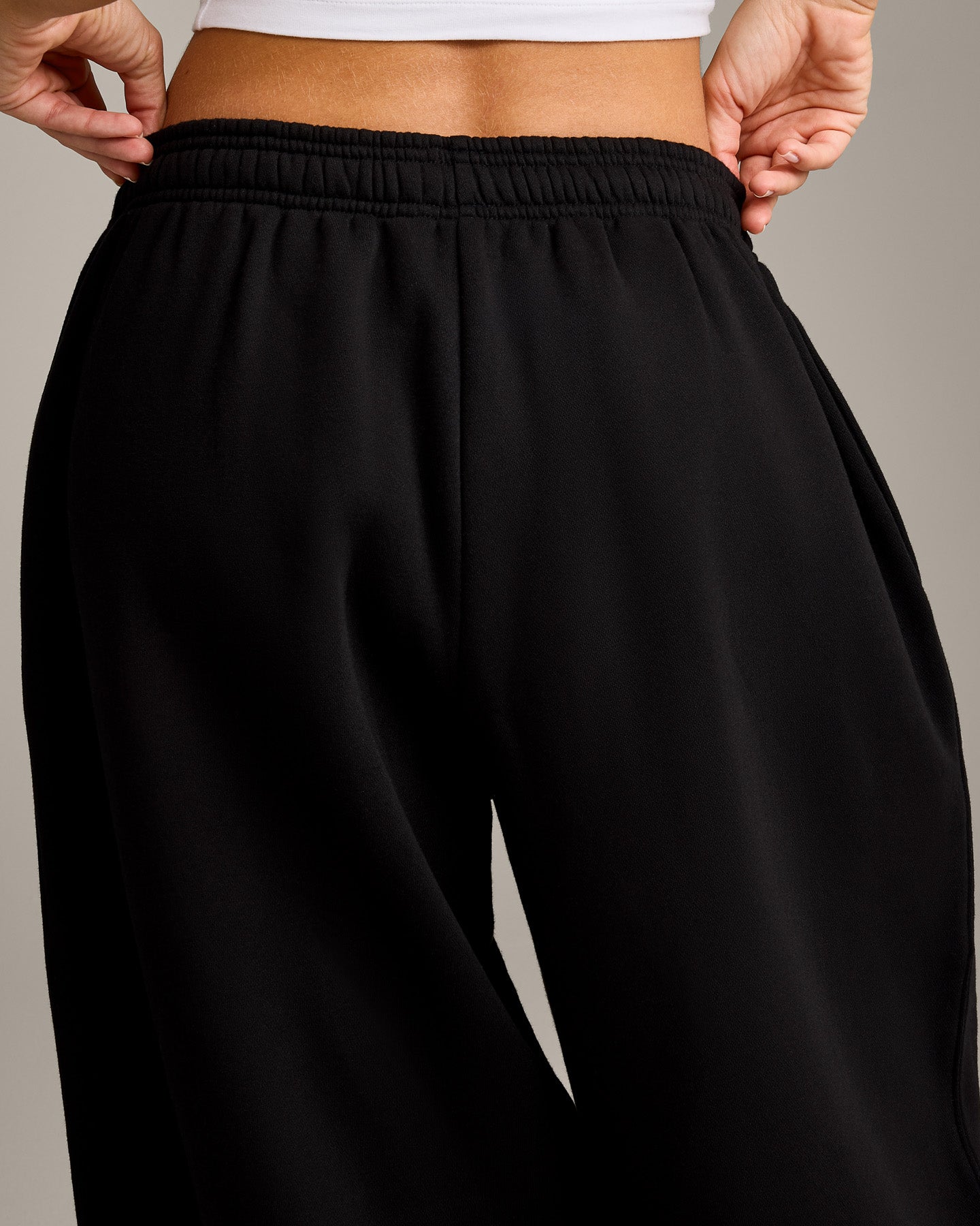 Foundations Cosy Oversized Straight Leg Joggers | Black - Image 5