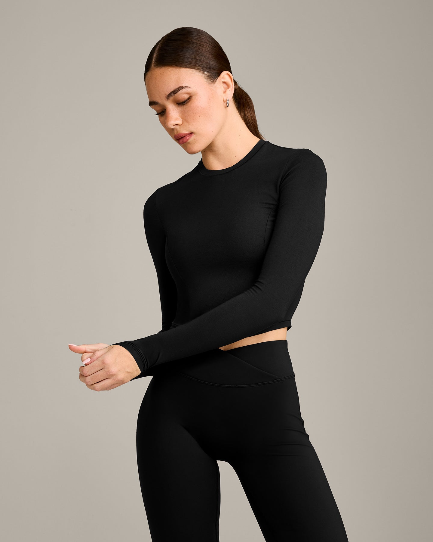 Mellow Motion Crew Neck Long Sleeve Mid Top | Black