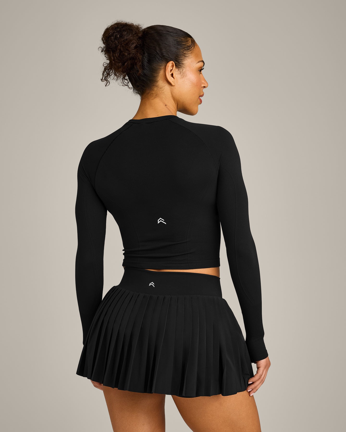 Oner Seamless Fitted Long Sleeve Top | Black - Image 6