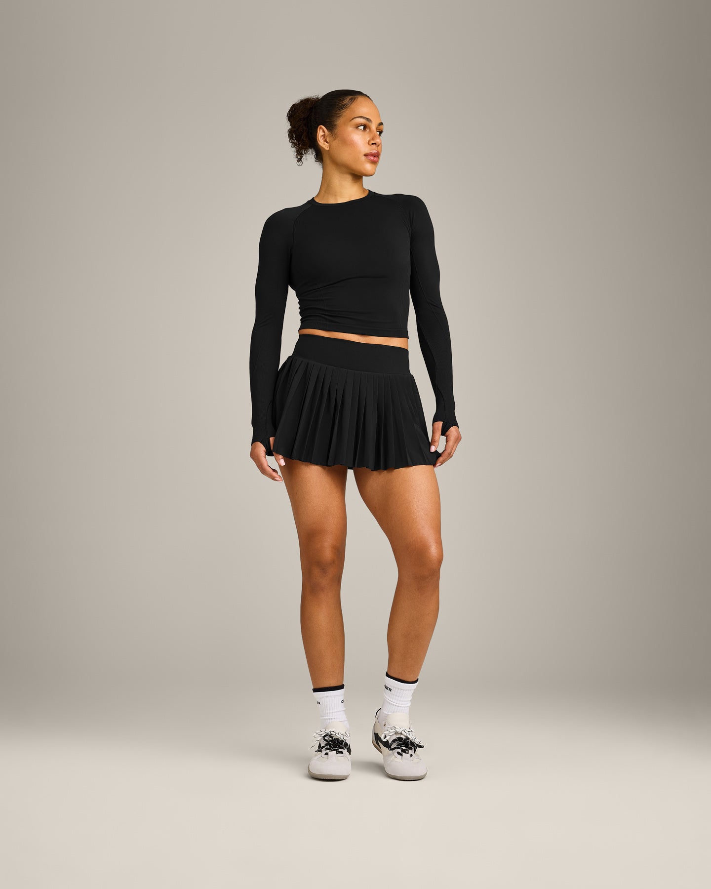 Oner Seamless Fitted Long Sleeve Top | Black - Image 3