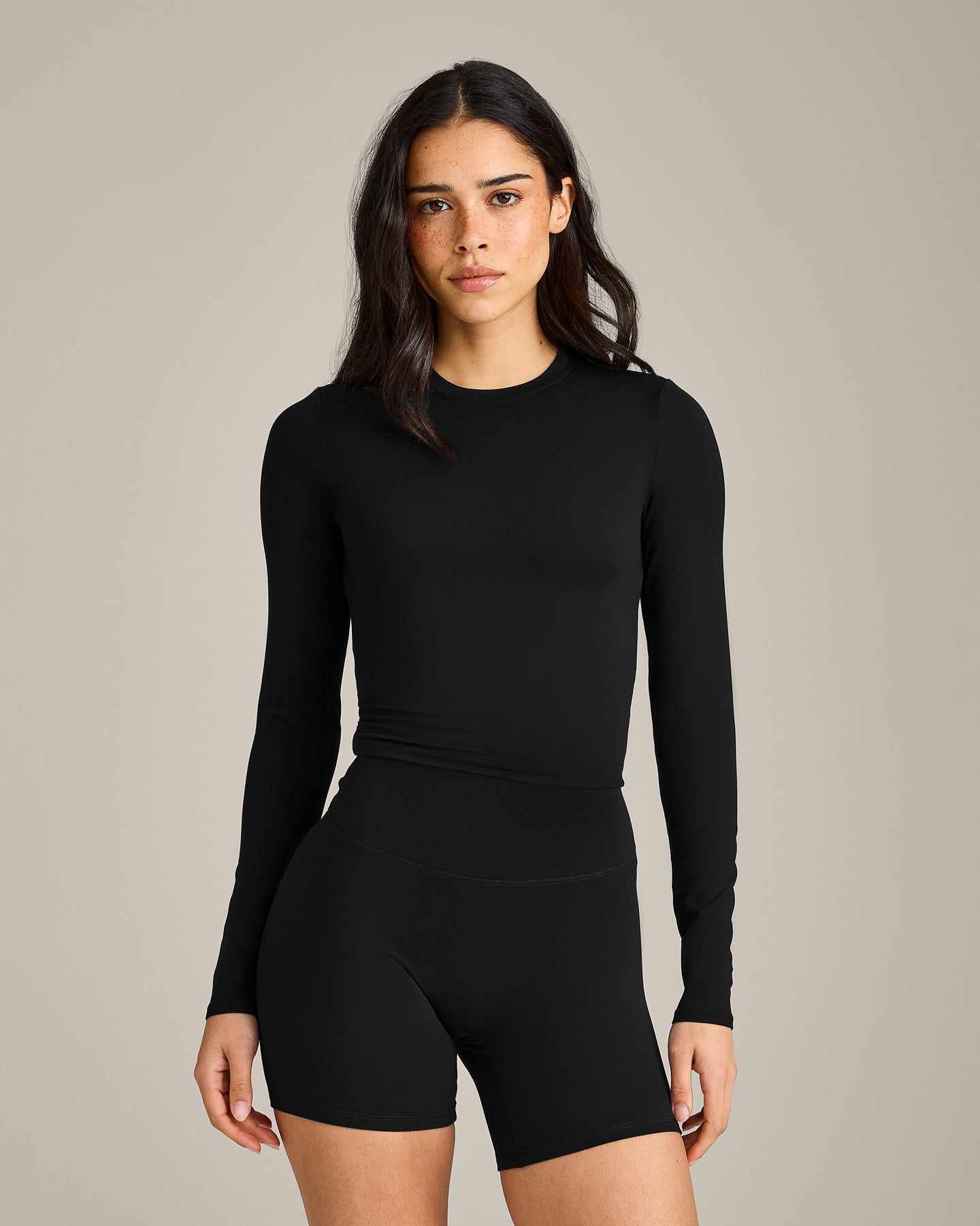 SoftMotion Long Sleeve Mid Top with Grey Logo | Black