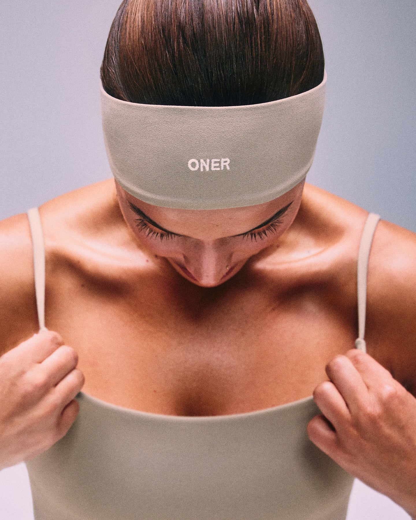 Alternative view of SoftMotion Headband with White Logo | Warm Sand
