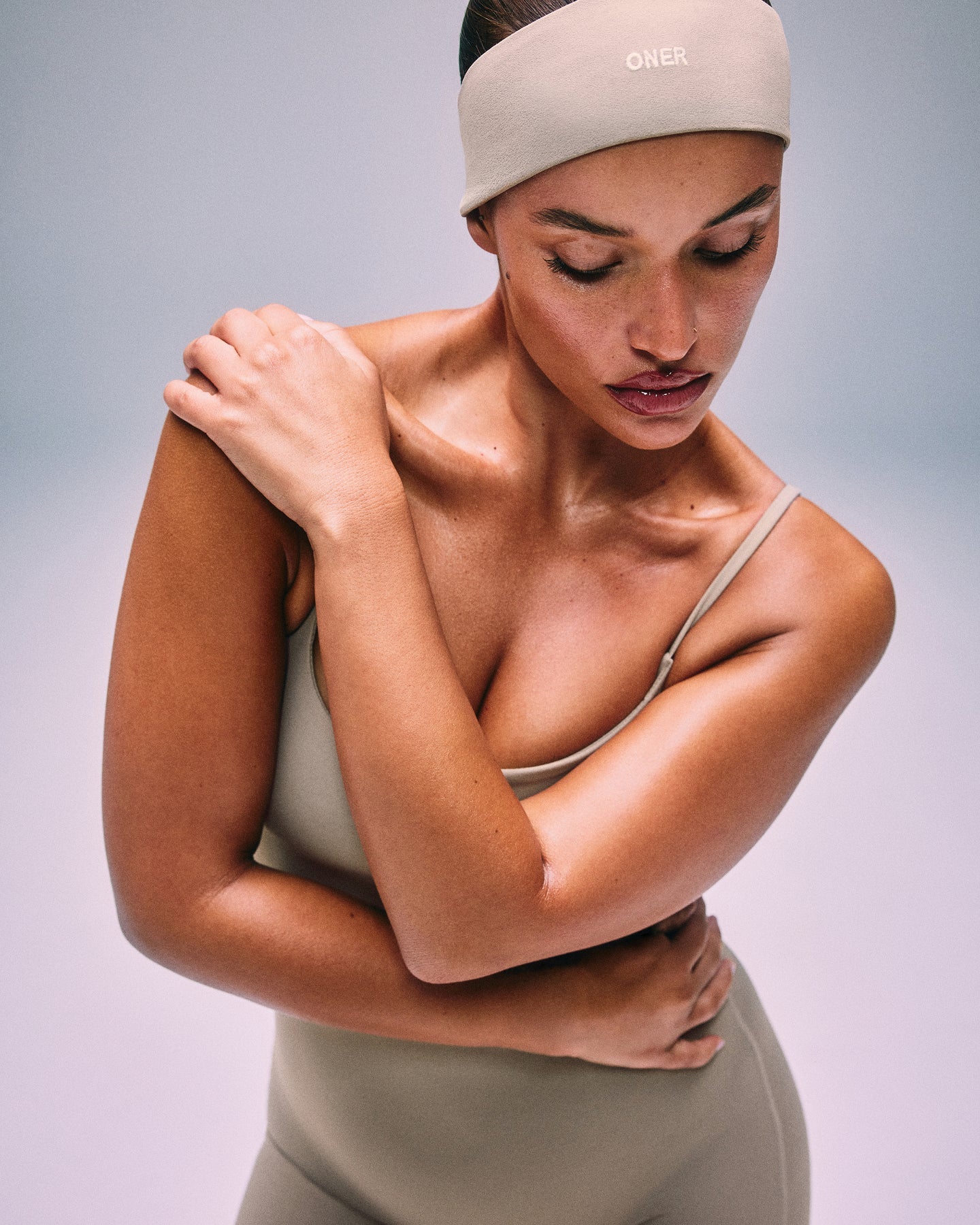 Alternative view of SoftMotion Strappy All in One with White Logo | Warm Sand