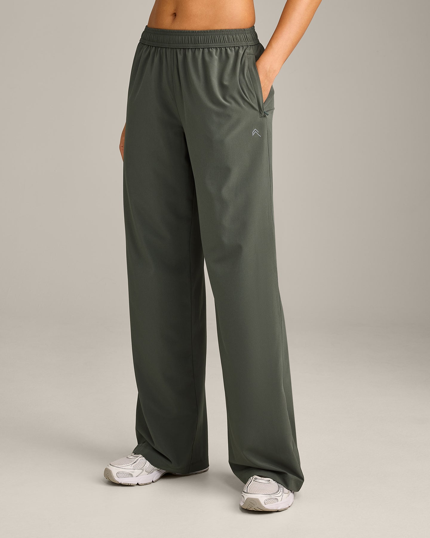AirMove Straight Leg Pants with Reflective Logo | Dark Khaki