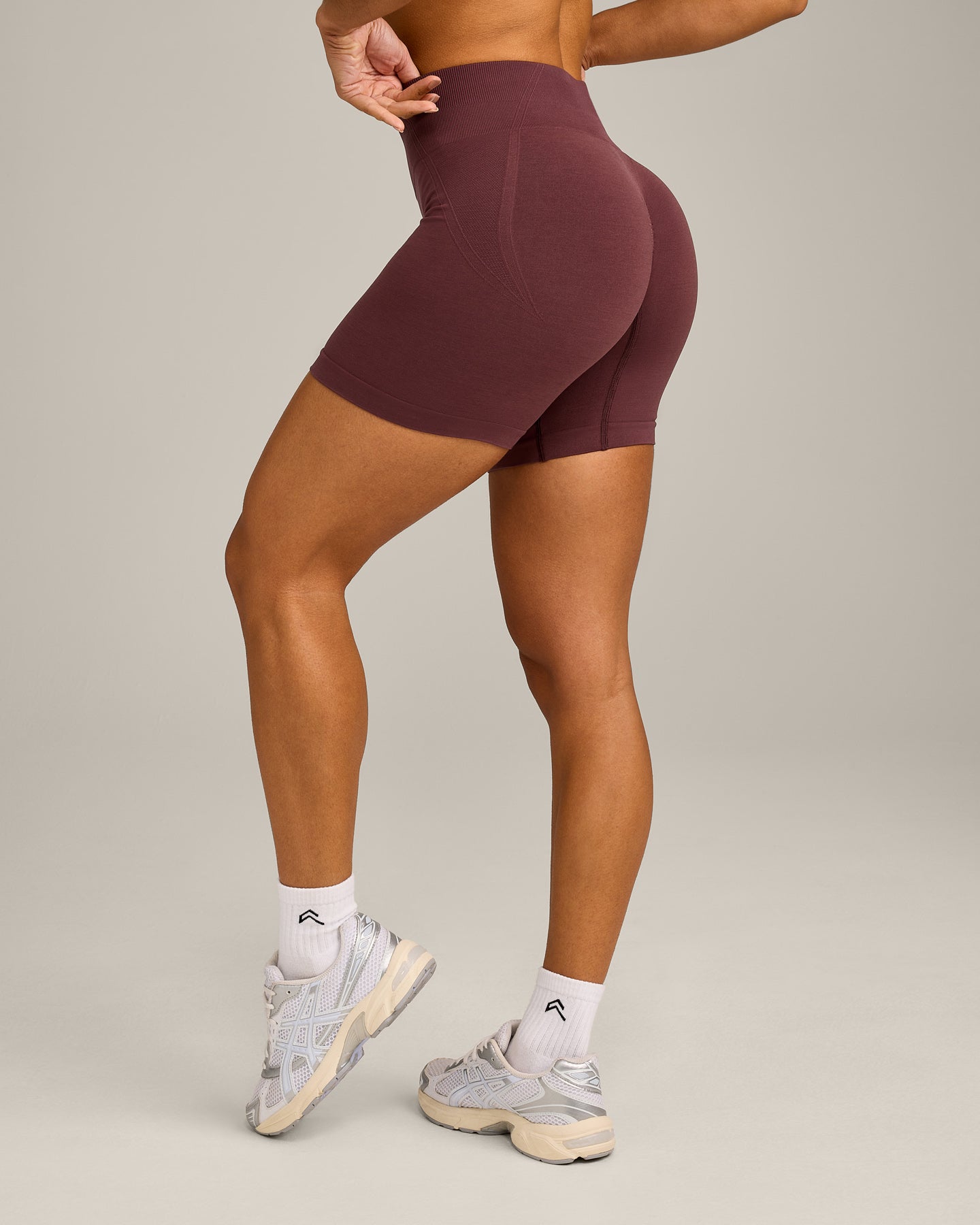 EffortlessLift Seamless Mid Rise Shorts with Grey Logo | Velvet Mocha