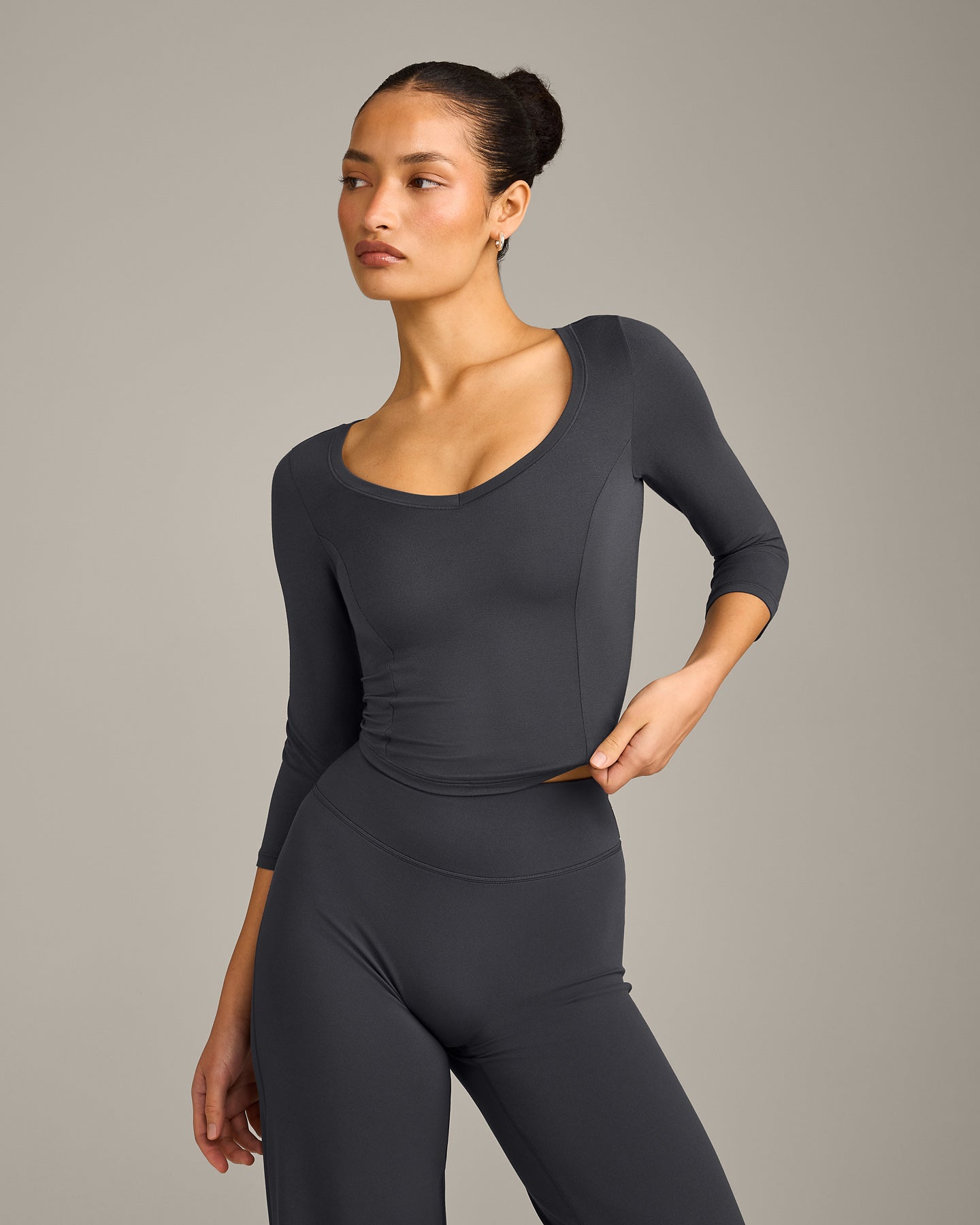 Mellow Motion Wide V Neck 3/4 Length Sleeve Mid Top | Coal