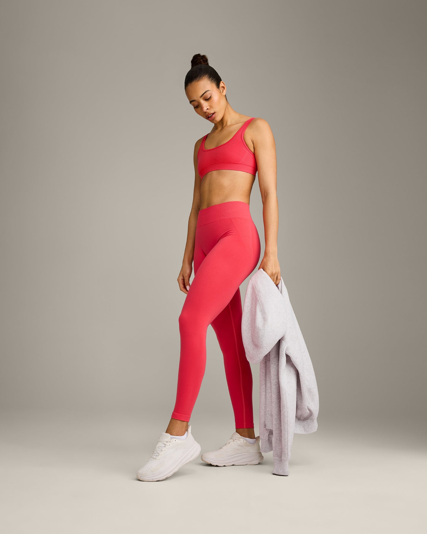 EffortlessLift Seamless Mid Rise Leggings with Grey Logo | Charged Pink - Image 3