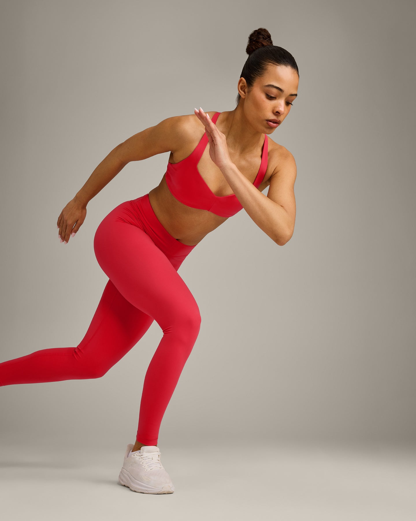 UnifiedMove V Front Mid Rise Leggings with Reflective Logo | Charged Pink - Image 3