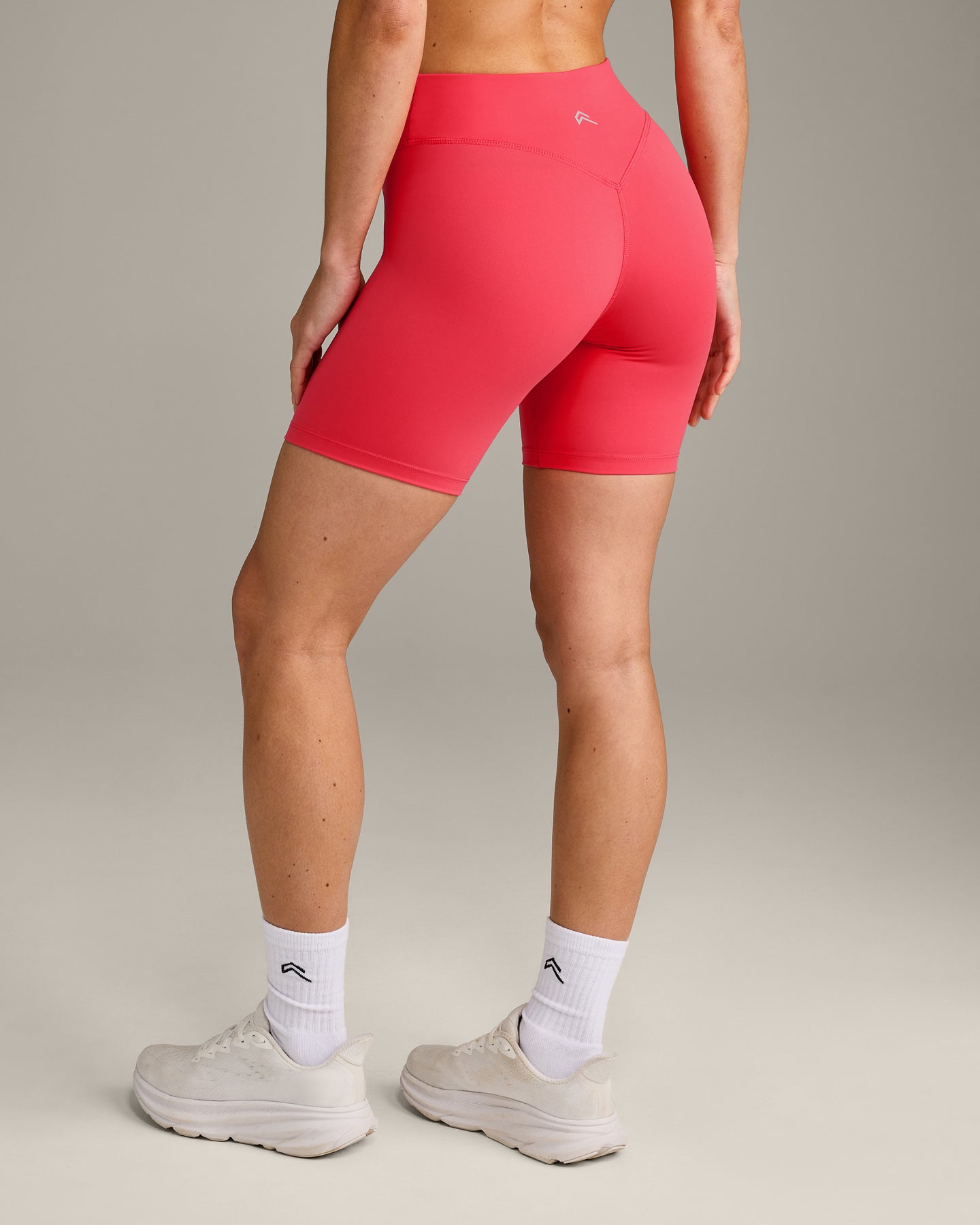 UnifiedMove V Front Mid Rise Shorts 6" with Reflective Logo | Charged Pink