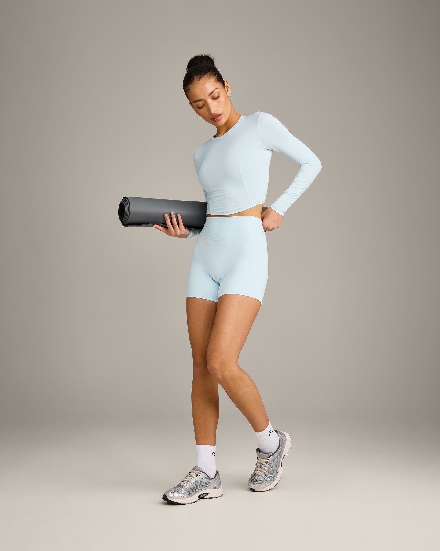 Mellow Motion Crew Neck Long Sleeve Mid Top | Cloud Blue - Image 3