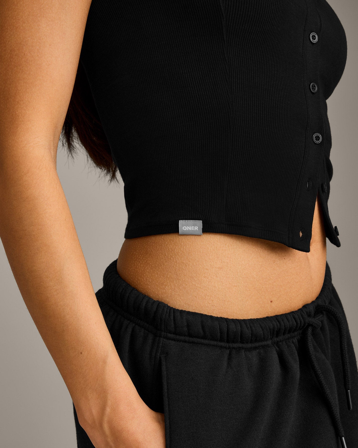 Mellow Rib Mid Short Sleeve Cardigan | Black - Image 5