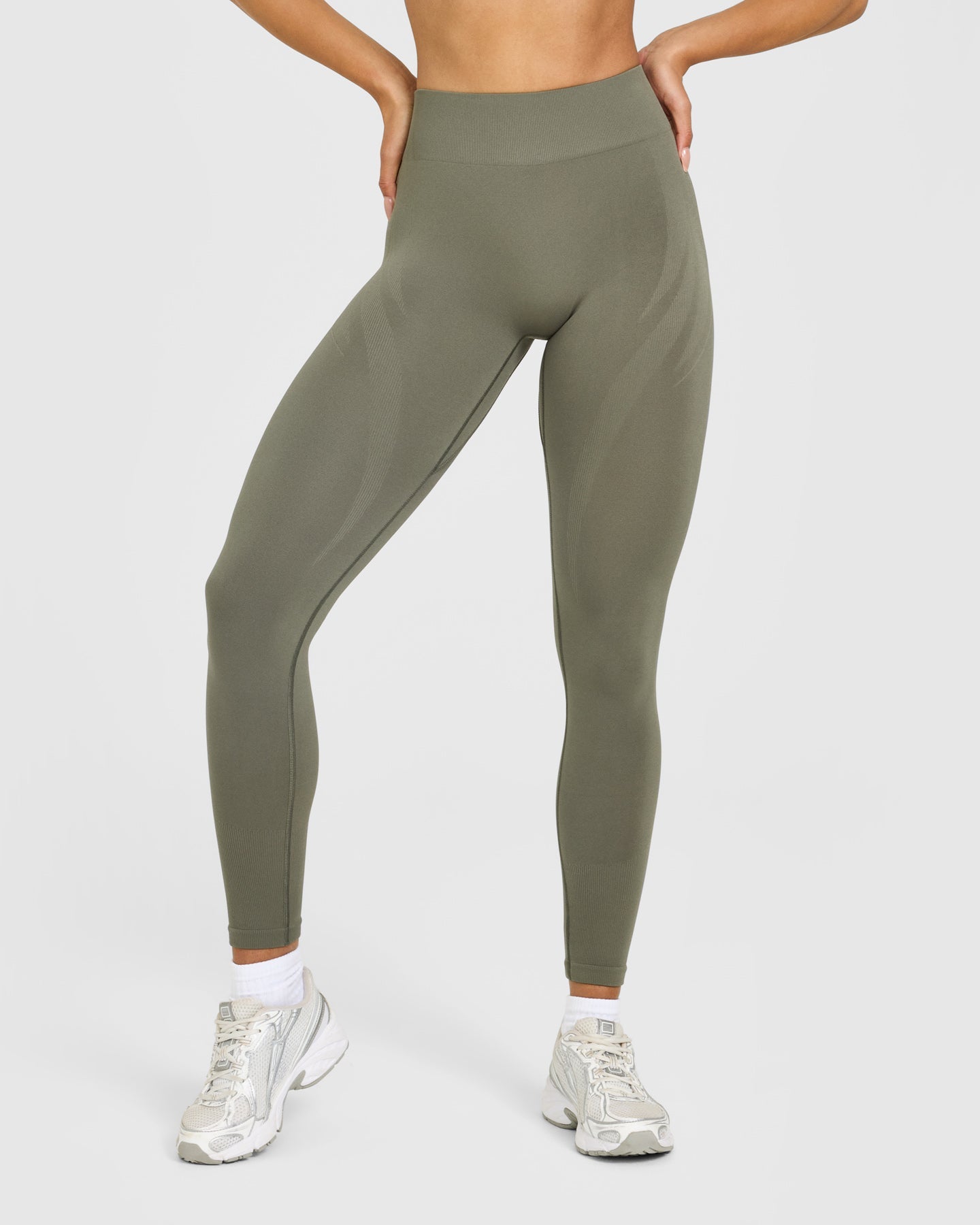 Alternative view of EnhanceLift Seamless Leggings with White Logo | Alpine Green