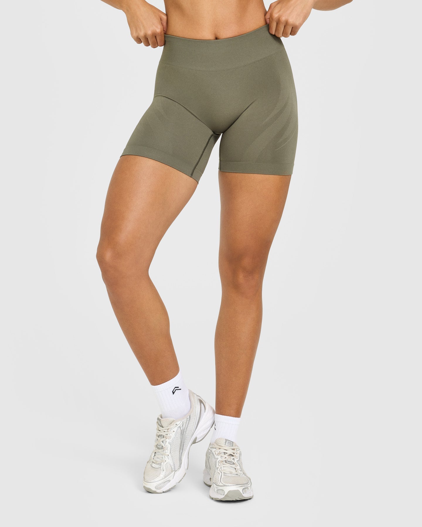 Alternative view of EnhanceLift Seamless Shorts with White Logo | Alpine Green
