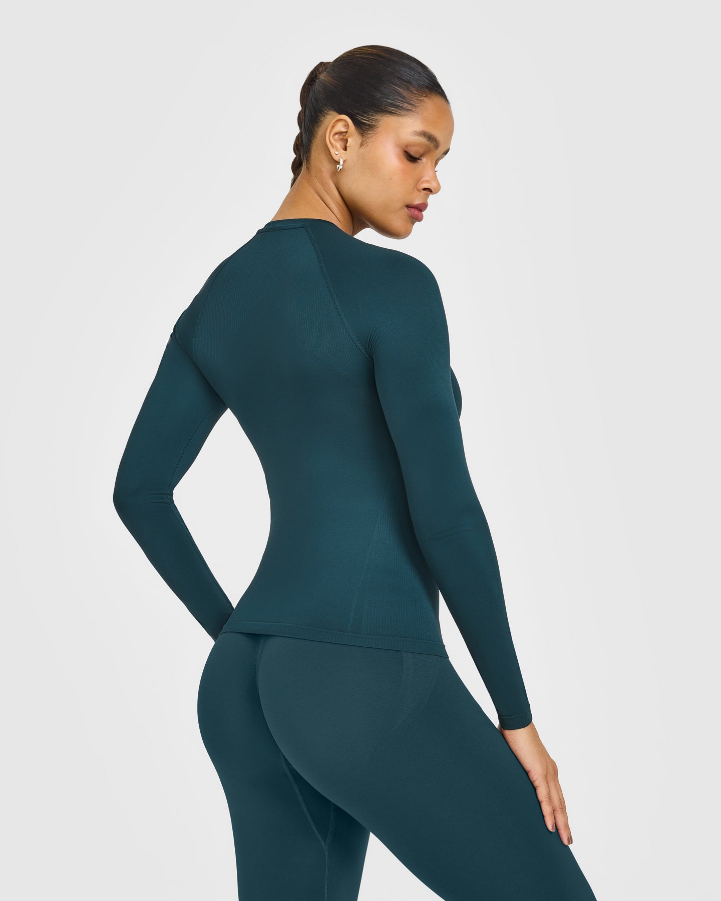 Go To Seamless Fitted Long Sleeve Top | Oil Blue - Image 4
