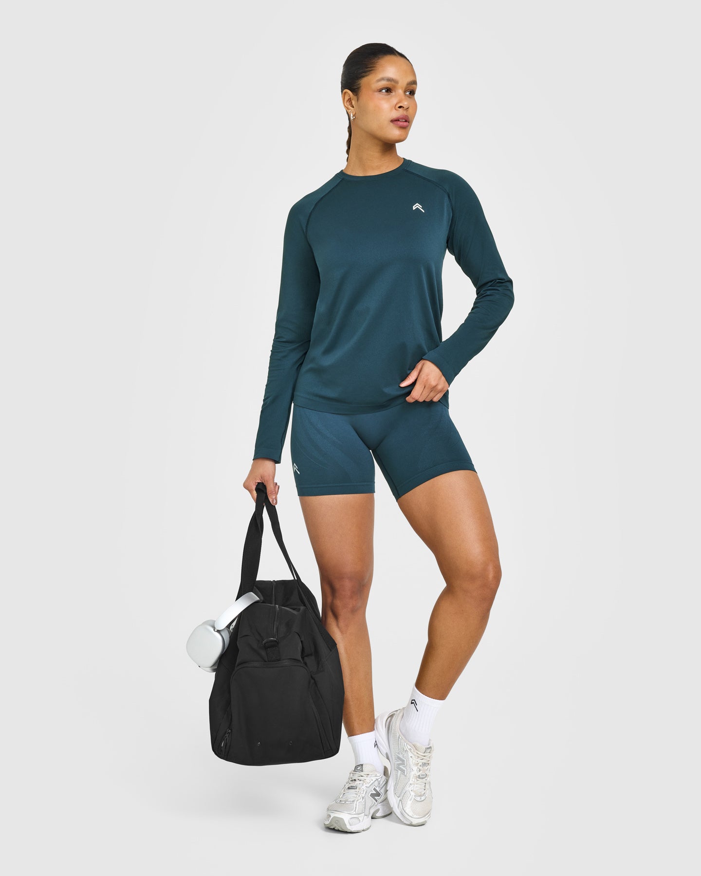 Go To Seamless Loose Long Sleeve Top | Oil Blue - Image 3
